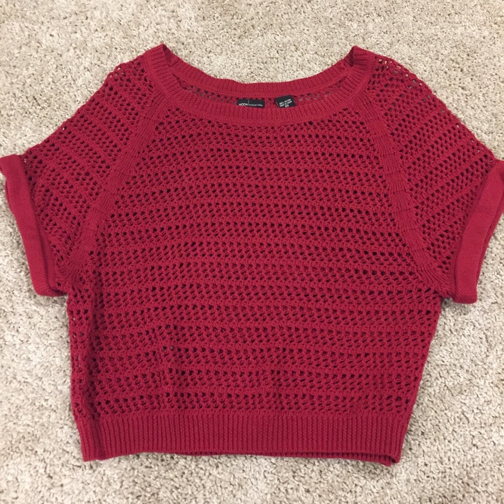 MODA International - Red knit sweater